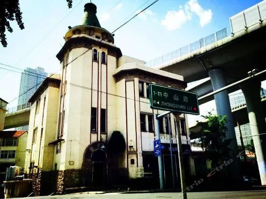 Qingdao Pirate Ship International Youth Hostel - Image 1