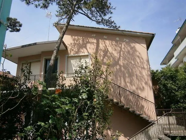 Villa Alla Spiaggia - Image 1