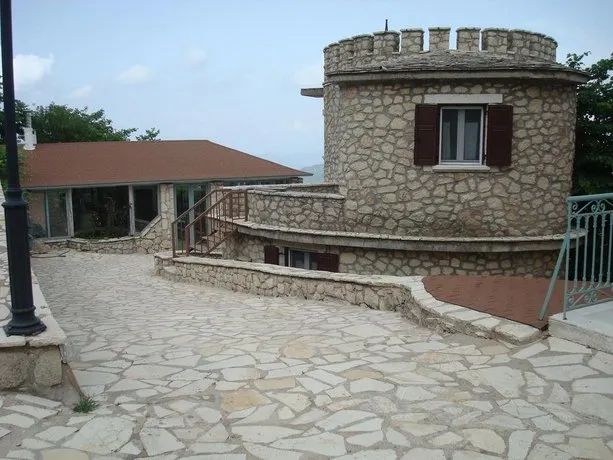 Villa Merlot 2 - Image 1