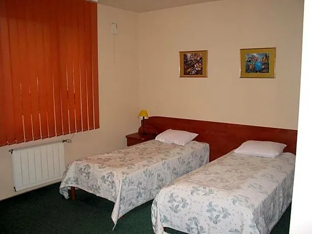Hotel Ufo - Image 1