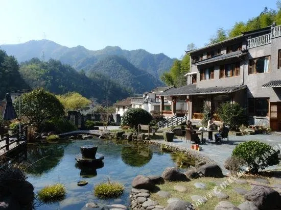 Tingquan Shanzhuang Hotel - Image 1