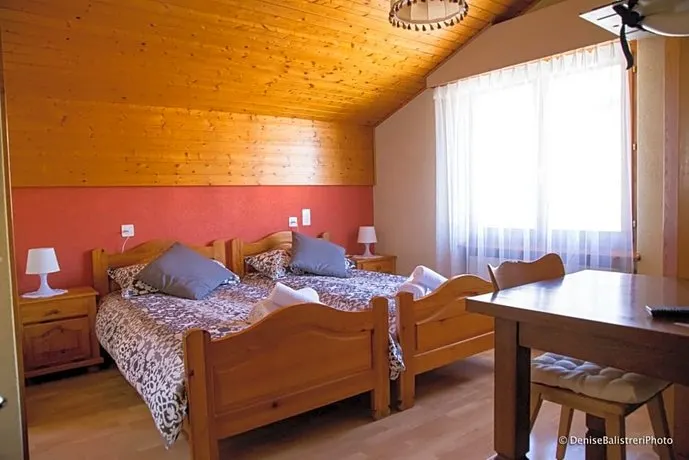 Le Relais Fleuri - Image 1