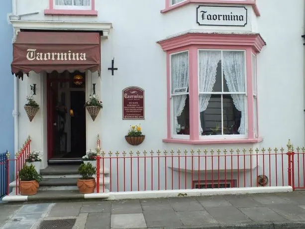 Taormina Guest House - Image 1