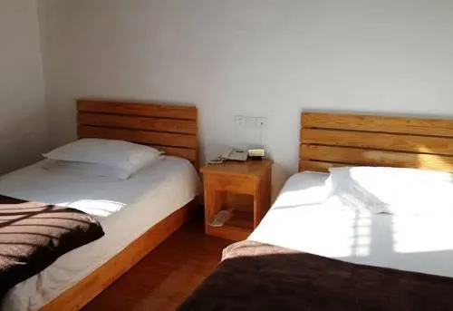 Shenchun Hotel - Image 1