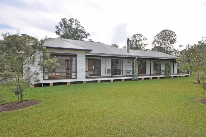 Lovedale Country Lodge 5br - Image 1