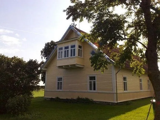 Vilsandi Tolli Puhkemaja - Image 1