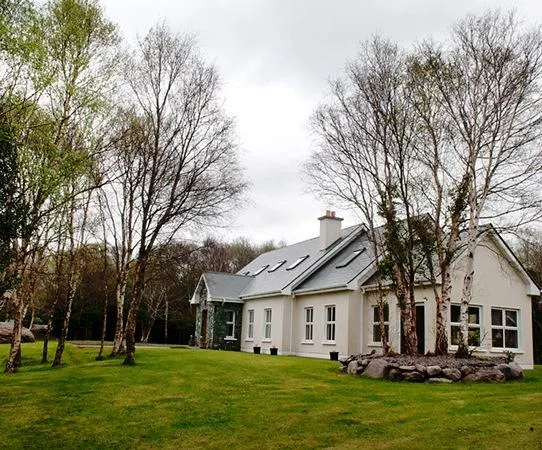 Carragh Lake House - Image 1
