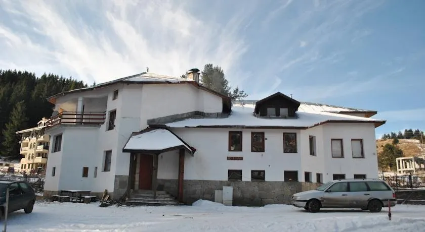 Kris Hotel - Image 1