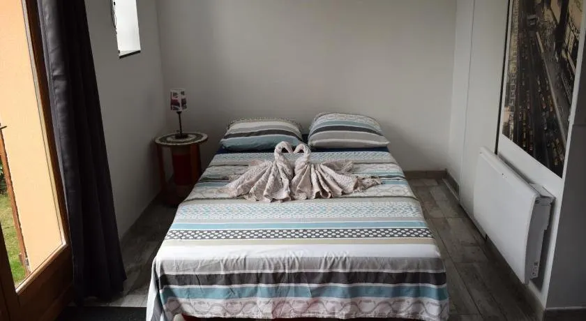 Studio London & Studio Chalet - Image 1