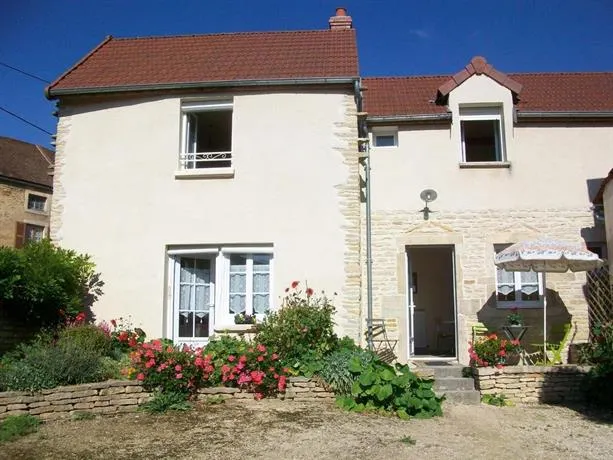 Holiday Home Gîte Des Hautes Côtes De Beaune - Image 1