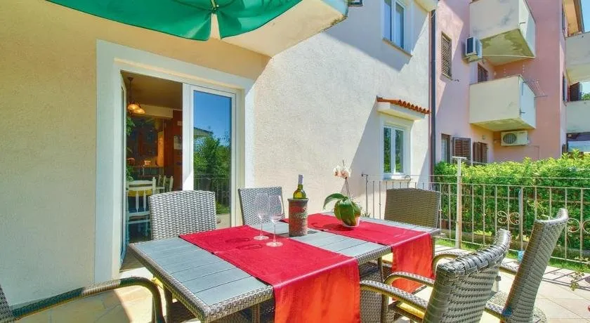 Holiday Home M&E - Image 1