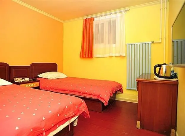 Rujujia Express Hotel - Image 1