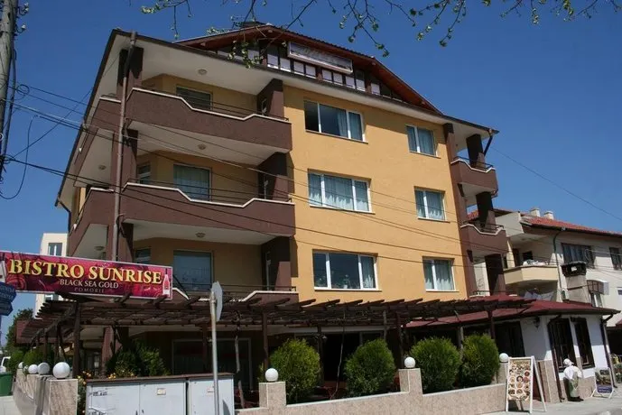 Hotel Sunrise - Image 1