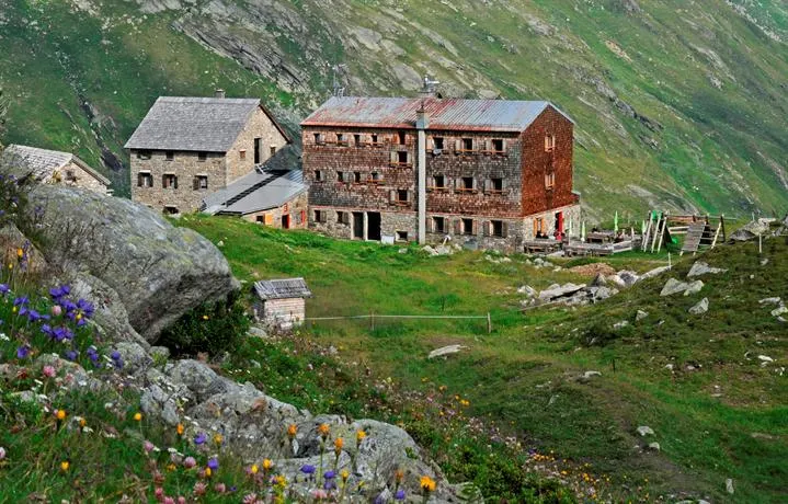 Essener Rostocker Hütte - Image 1