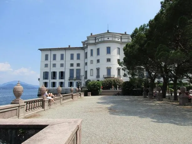 In Carlita - Image 1