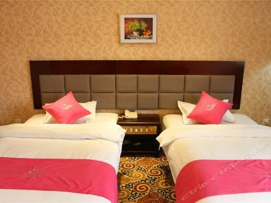 Liubai Business Hotel (Bell Tower Hui People Street) - Image 1