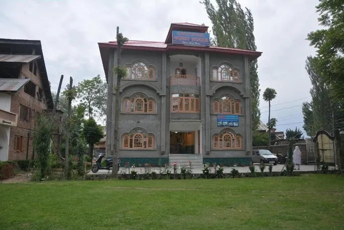 Hotel Bakhtawar - Image 1