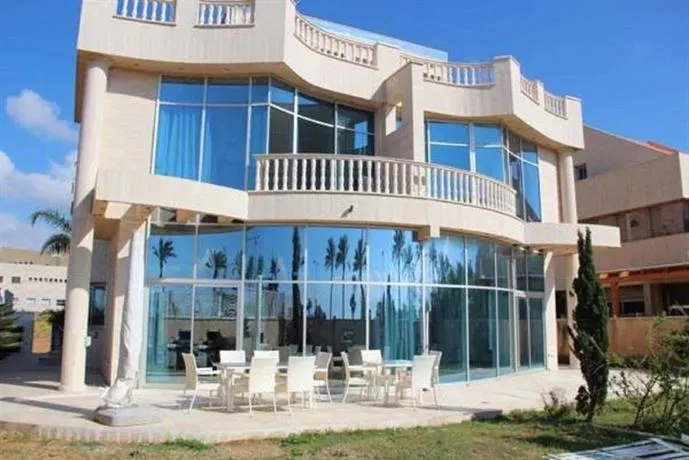 Villa Rose Netanya - Image 1