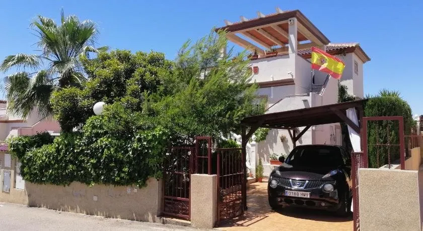 Casa tranquila en la Marina urbanización - Image 1