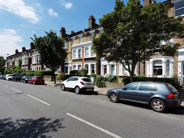 Veeve  5 Bed House Burghley Road Tufnell Park - Image 1