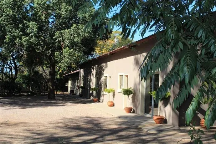 Paradise Lodge - Image 1
