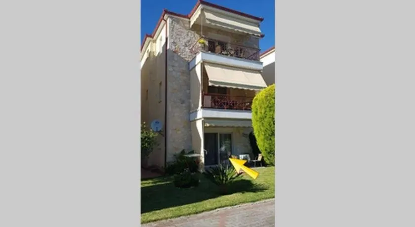 Petite Palace Fourka Chalkidiki - Image 1