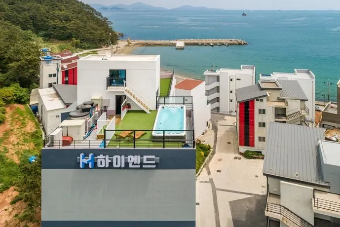 Geoje Highend Spa Pension - Image 1