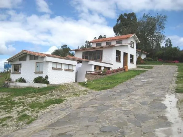 Hotel Cabañas San Cayetano - Image 1