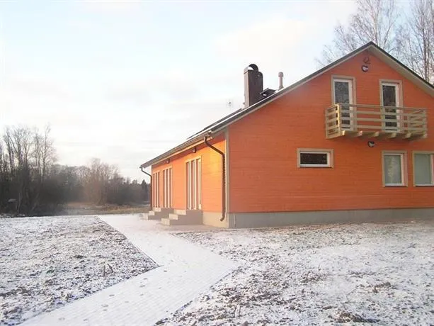 Rae Holiday House - Image 1
