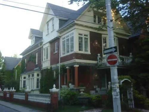 Romantic Mansion Toronto - Image 1