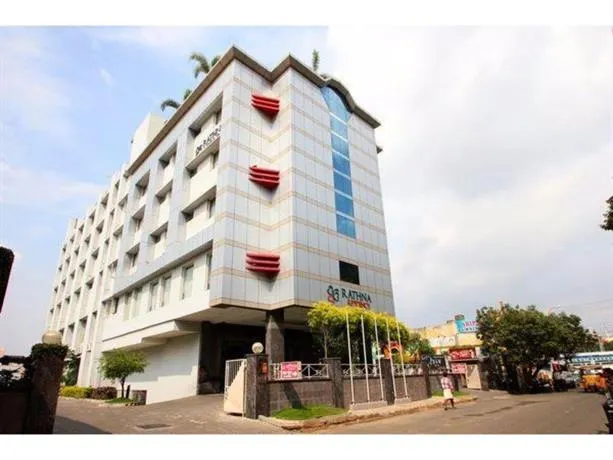 Vista Rooms at Variety Hall Road - Image 1