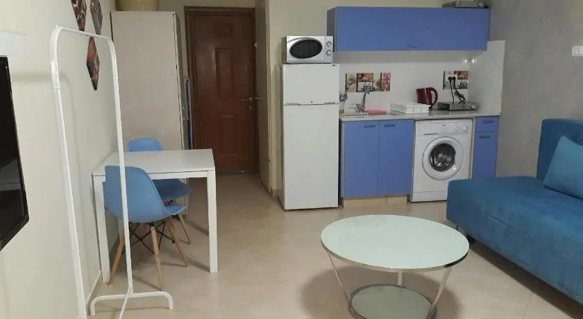 Sweet Honeymoon Apartment Tel Aviv Bat Yam 611 - Image 1