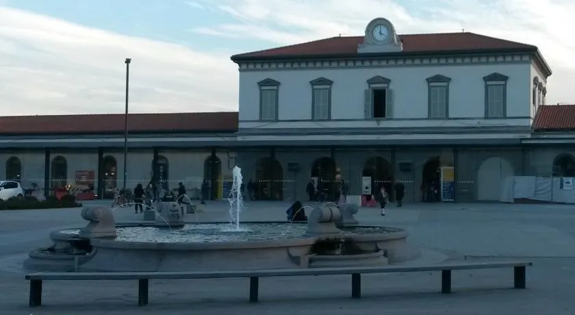 Central House Bergamo - Image 1