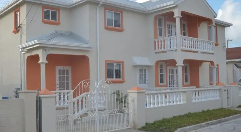 Ixoras Beach Apartments - Image 1