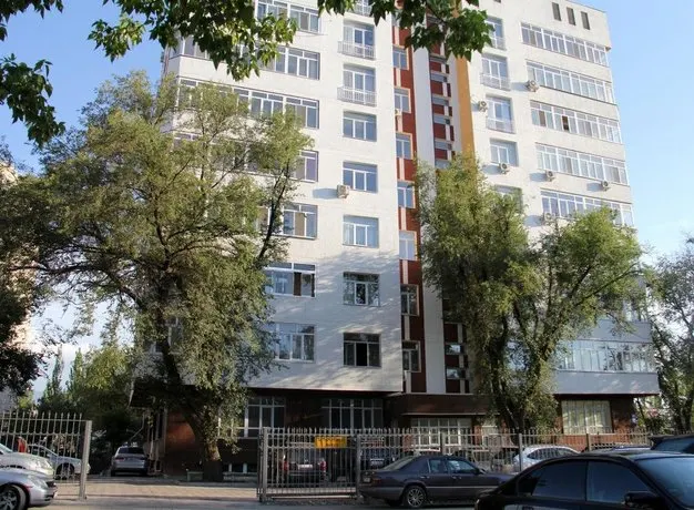 South Gate Apartment - Image 1