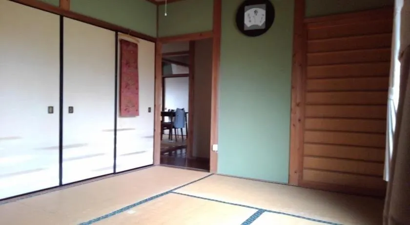 Guesthouse Yoshiyoshi - Image 1