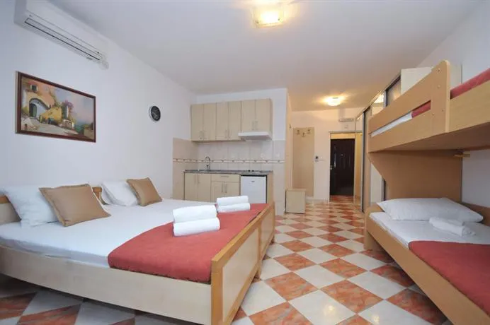 D&D Apartments Budva 4 - Image 1