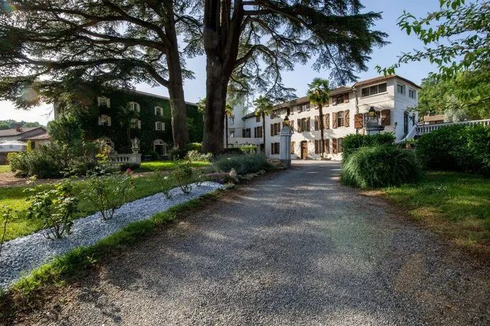 L'Hostellerie des Cèdres - Image 1