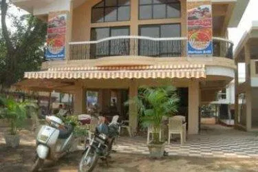 OYO Rooms Candolim Inn - Image 1