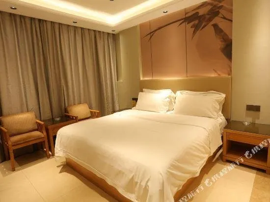 XINRUJIA HOTEL - Image 1