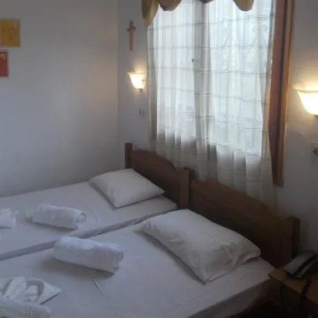 Villa Karapataki - Image 1