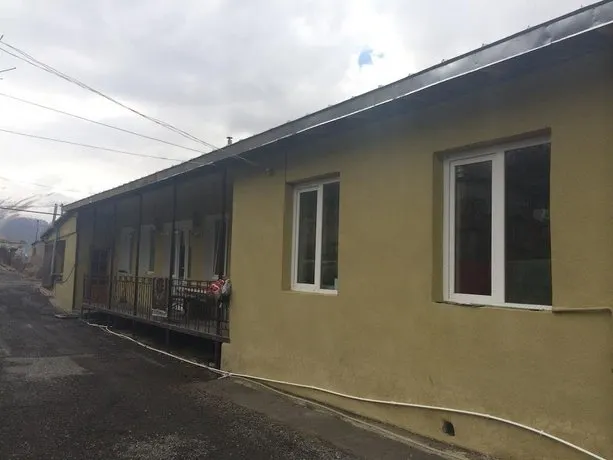 VASIL GUESTHOUSE - Image 1