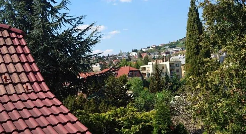 Mandula Villa Apartment - Image 1