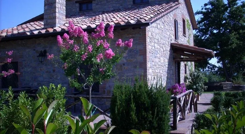 Charming hills - Image 1