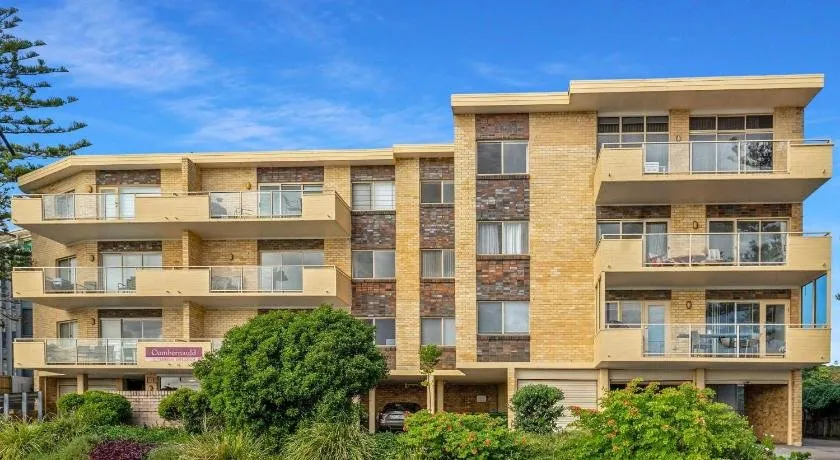 Cumbernauld 12 - 12/12 Terrigal Esp Terrigal - Image 1