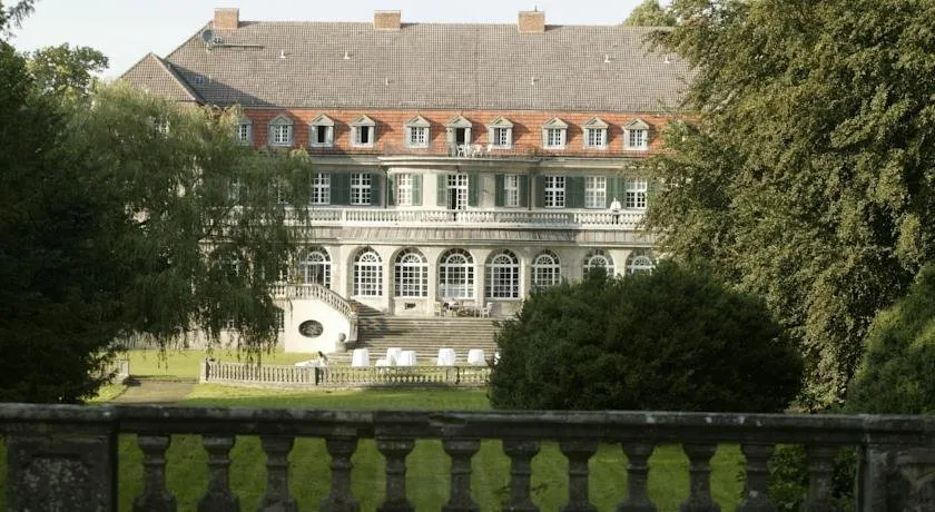 Jagdschloss Bellin - Image 1