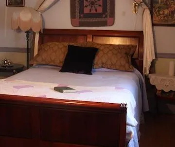 Readmore Bed & Breakfast - Image 1