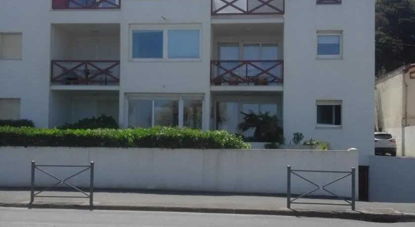 Hendaye Beach Studio, front de mer avec parking privé - Image 1