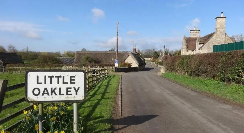 Moat Cottage Barns - Image 1