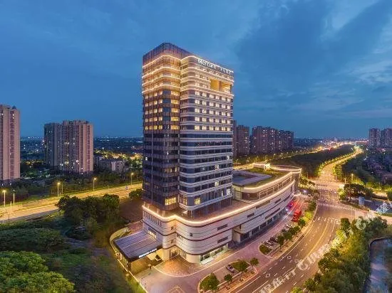 Mercure Changshu Riverside Hotel - Image 1